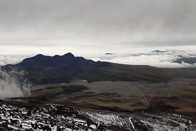 2-volcanoes-cotopaxi-and-quilotoa-in-1-day