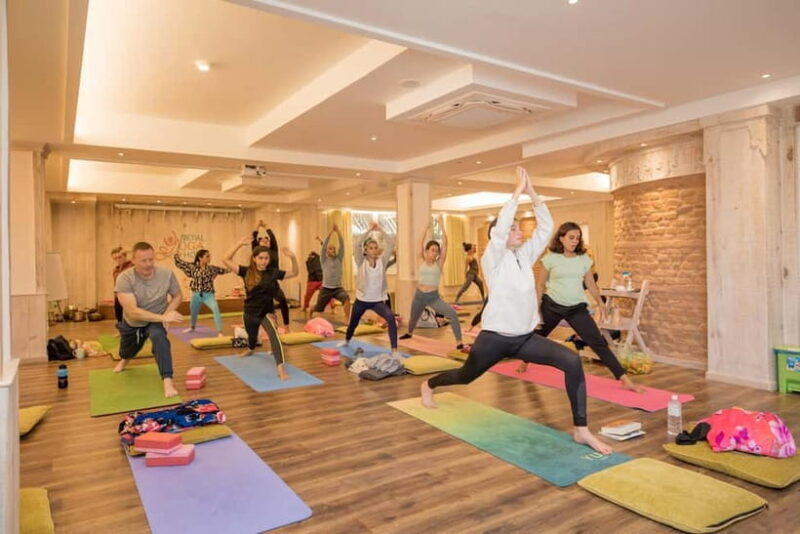 21-Days Yoga Meditation Retreat for Seniors (50+years) - Key Points