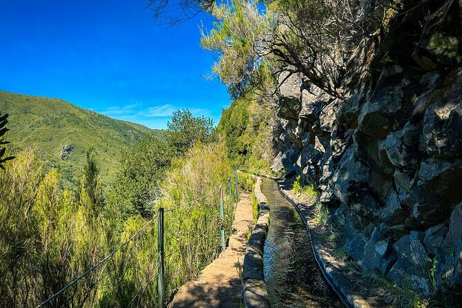 25 Fountains Levada: Hiking Tour in Madeira Rabaçal Valley (PR6) - Who Should Consider This Tour?