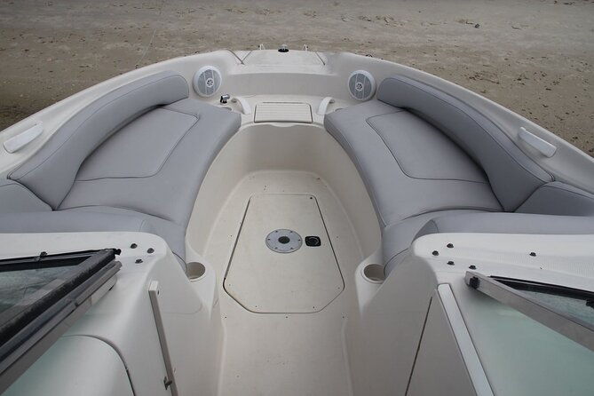 26-ft-boat-miami-bay-tour-for-2-or-4-hours-10-people