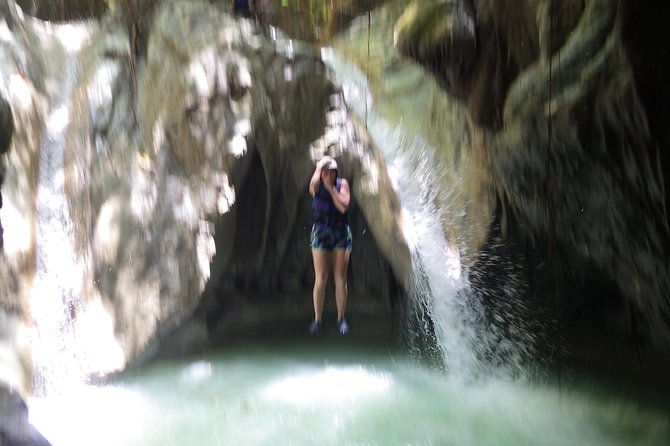 27-waterfalls-for-cruise-ship-passengers-amber-cove-taino-bay