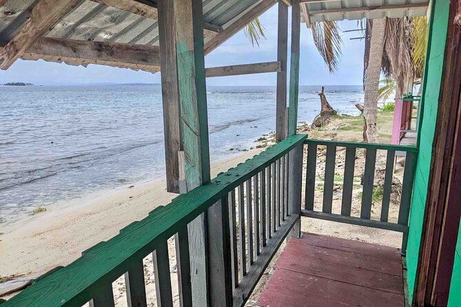 2d-1n-oceanfront-cabin-private-bath-in-san-blas-including-day-tour-meals