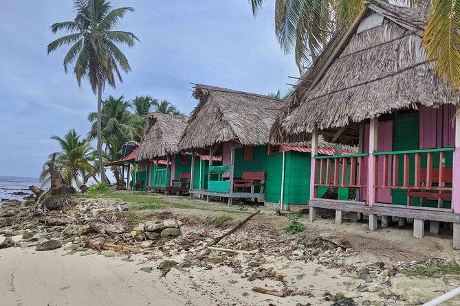 2d-1n-oceanfront-cabin-private-bath-in-san-blas-including-day-tour-meals