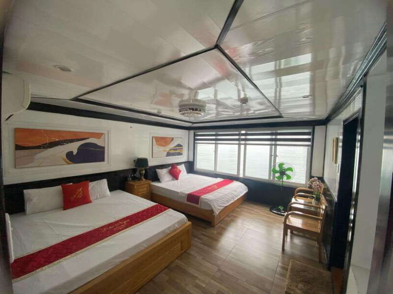 2d1n-boat-tour-lan-ha-bay-ha-long-bay