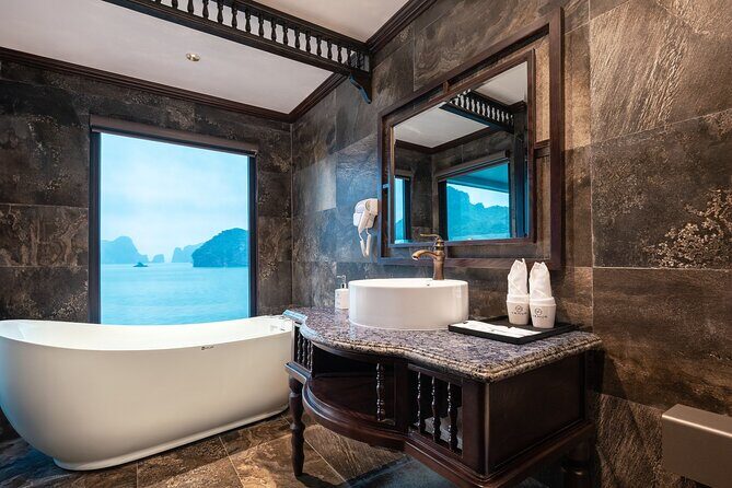 2D1N Halong & Lan Ha Bay cruises (5-star) - An Introduction to the Experience