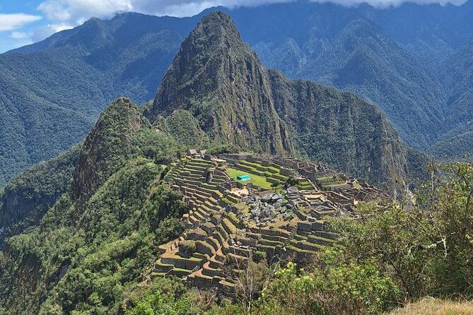 2day-short-inca-trail-to-machupicchu-sun-gate-and-panoramic-train
