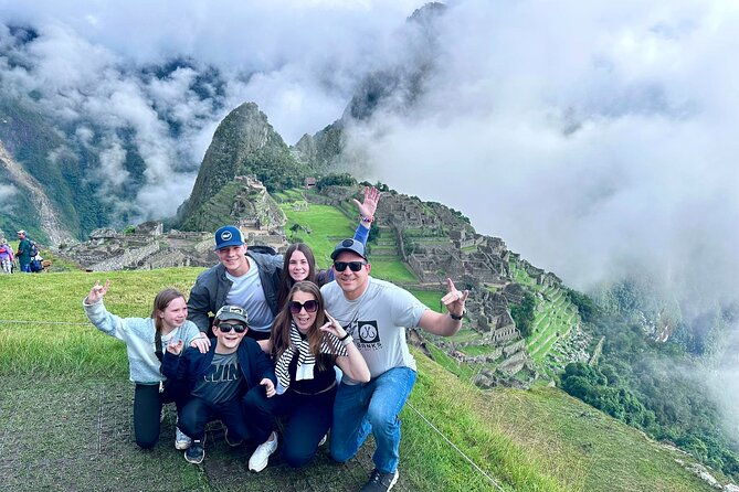 2day-short-inca-trail-to-machupicchu-sun-gate-and-panoramic-train