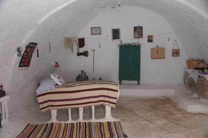 2Days 4x4 safari from Sousse/Hammamet/Tunis, night 100km deep in Sahara desert - What to Expect from the 2-Day Sahara Safari