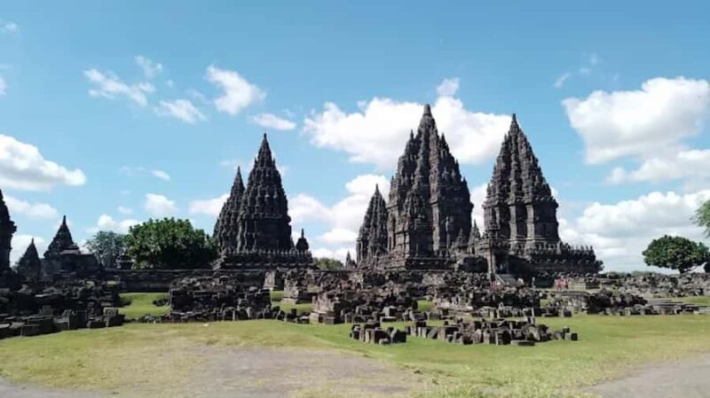 2DTour Borobudur, Prambanan Temples & Jomblang, Pindul caves - FAQ
