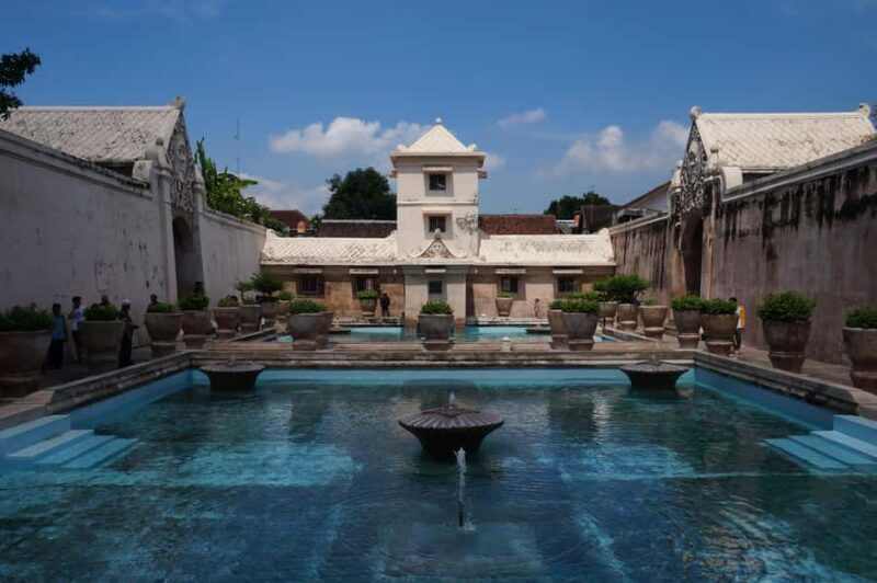 2DTour Jomblang,Pindul, Sultan Palace,Taman Sari&Batik class - Frequently Asked Questions