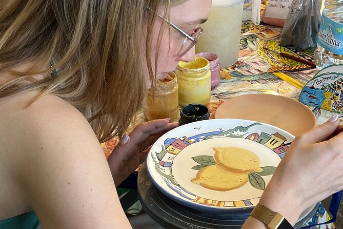 2h-ceramic-workshop-in-positano