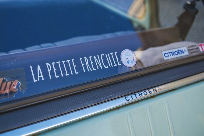 2h-discovery-tour-of-paris-in-2cv-citroen