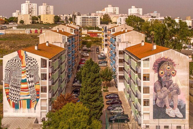 2h-lisbon-electric-tuk-tuk-tour-2h-sunset-sailing-boat-trip-2