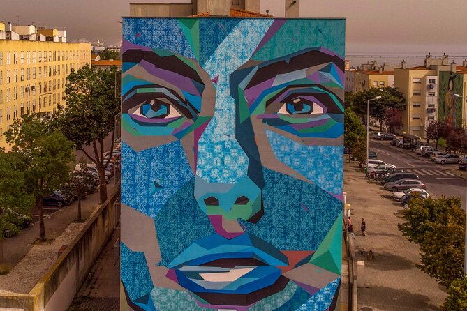 2h-lisbon-electric-tuk-tuk-tour-2h-sunset-sailing-boat-trip-2