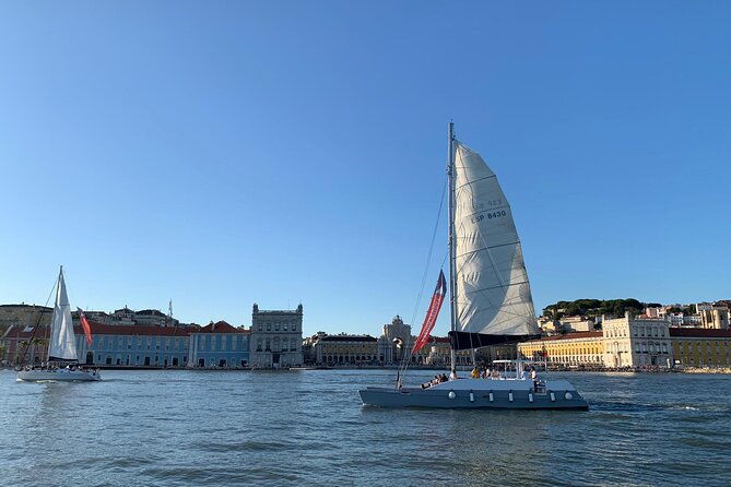 2h-private-sailing-catamaran-vertigo-tour-in-lisbon-up-to-18pax