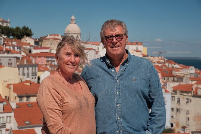 2h-private-tour-in-lisbon-by-tuk-tuk-fluent-french