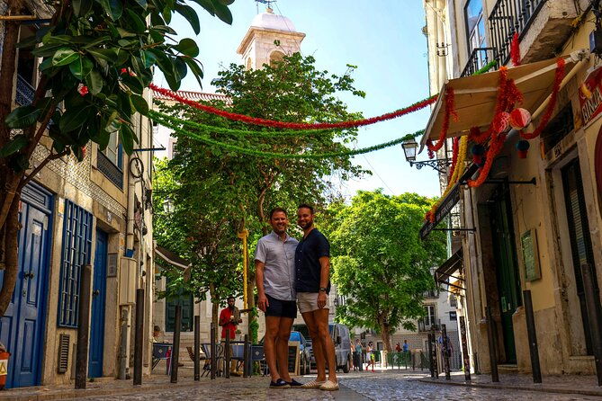 2h-sunset-views-lisbon-by-tuk-tuk