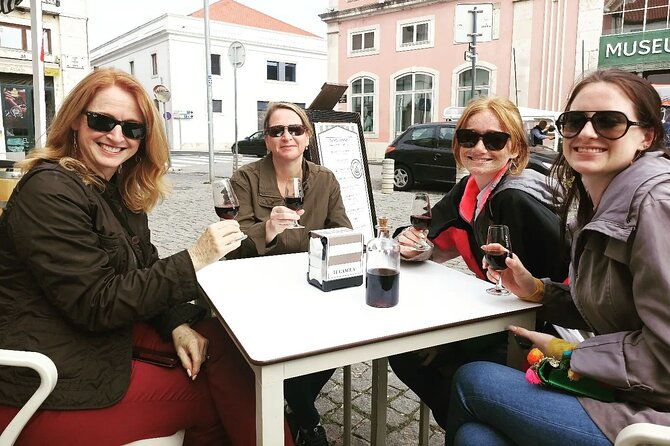 2h-tuk-tuk-tour-central-lisbon