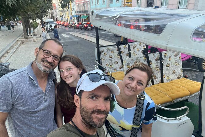 2h-tuk-tuk-tour-up-and-down-the-lisbon-hills