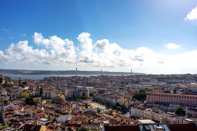 2h-untouched-lisbon-hidden-secrets-tuk-tuk-tour