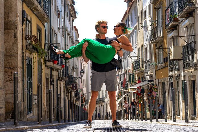 2h-untouched-lisbon-hidden-secrets-tuk-tuk-tour