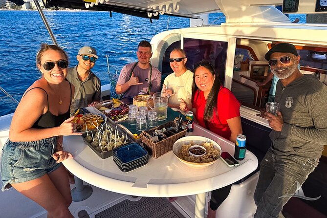 2hr-luxury-private-sailing-catamaran-for-7-12-people