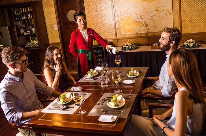 2N1D Explorer Halong Bay Trinh Nu - Me Cung with Private Cruise - Who Will Love This Tour?