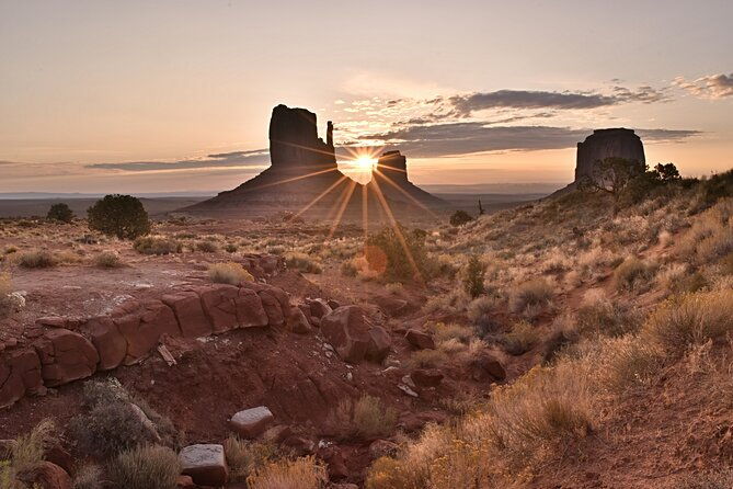 3-0-hours-of-monument-valleys-sunrise-or-sunset-4x4-tour