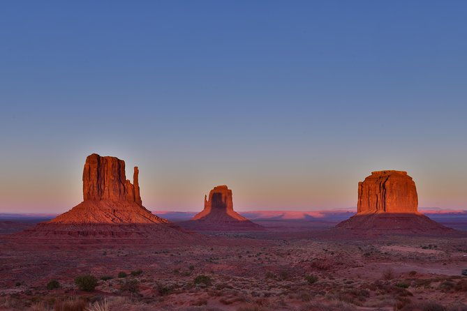 3-0-hours-of-monument-valleys-sunrise-or-sunset-4x4-tour