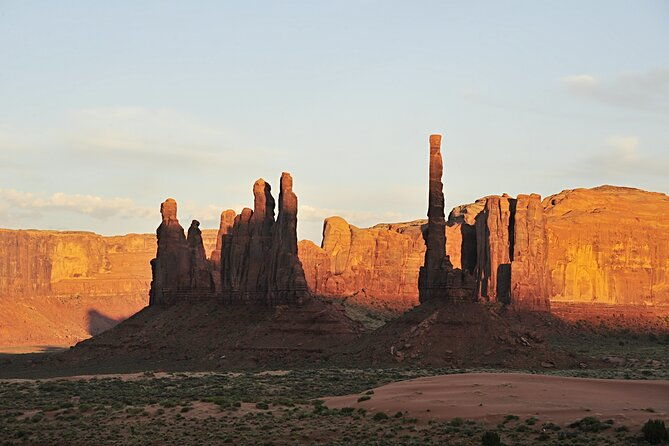 3-0-hours-of-monument-valleys-sunrise-or-sunset-4x4-tour