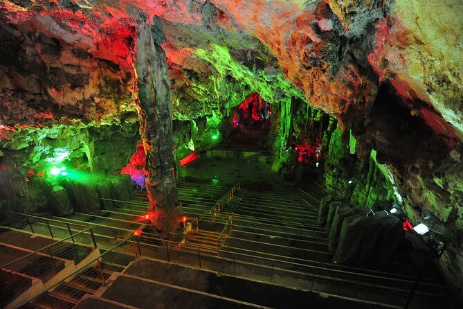 3-30hrs-private-victory-diamond-rock-tour-in-gibraltar
