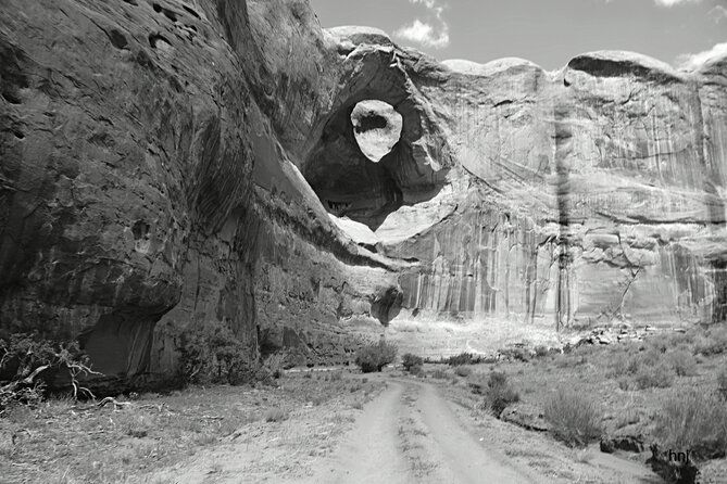 3-5-hour-mystery-valleys-4x4-tour