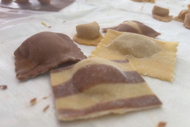 3-5-hours-fresh-pasta-and-tiramisu-cooking-class-with-meal