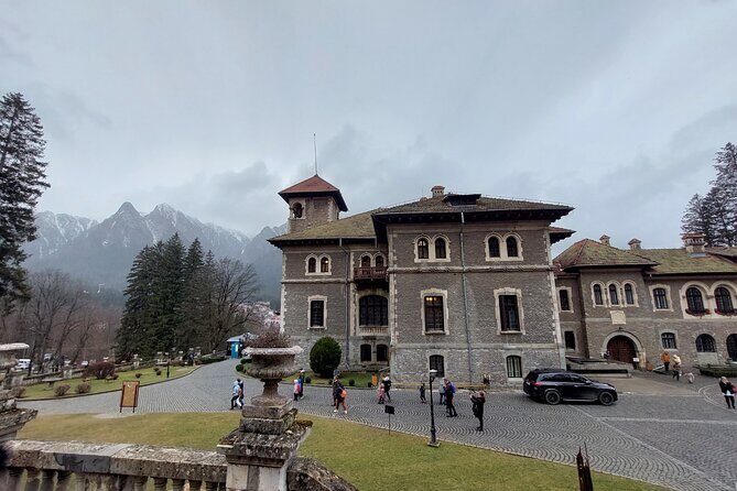 3 Castle:Peles ,Bran,Cantacuzino Tour from Brasov /Hotel pickup - Who Will Love This Tour?