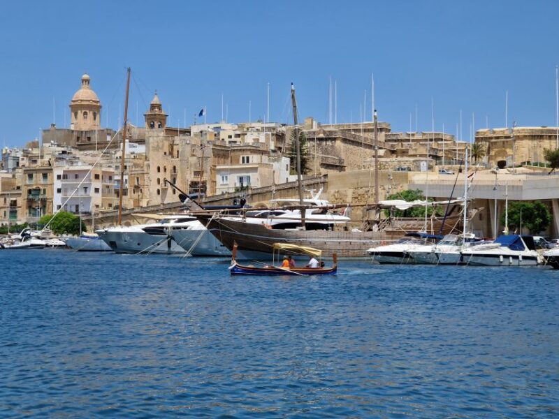 3-cities-walk-tour-birgu-vittoriosa-with-our-guides