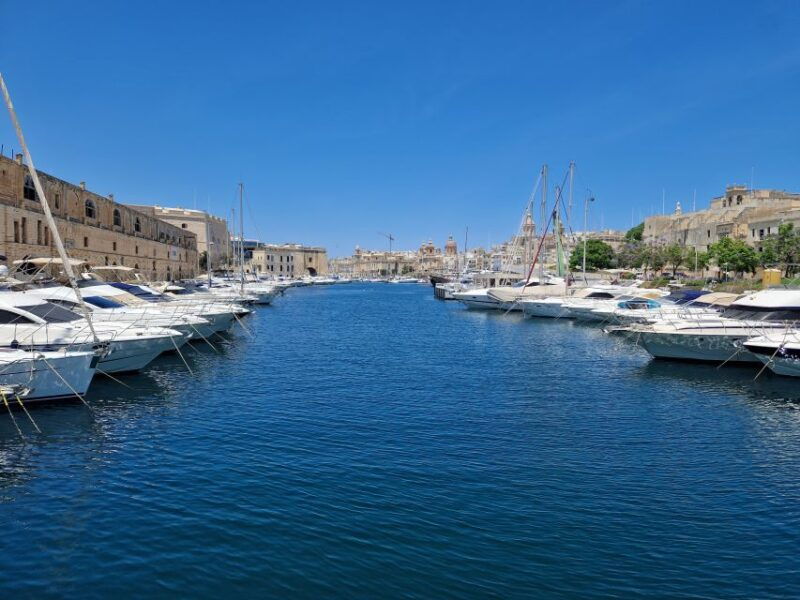 3-cities-walk-tour-birgu-vittoriosa-with-our-guides