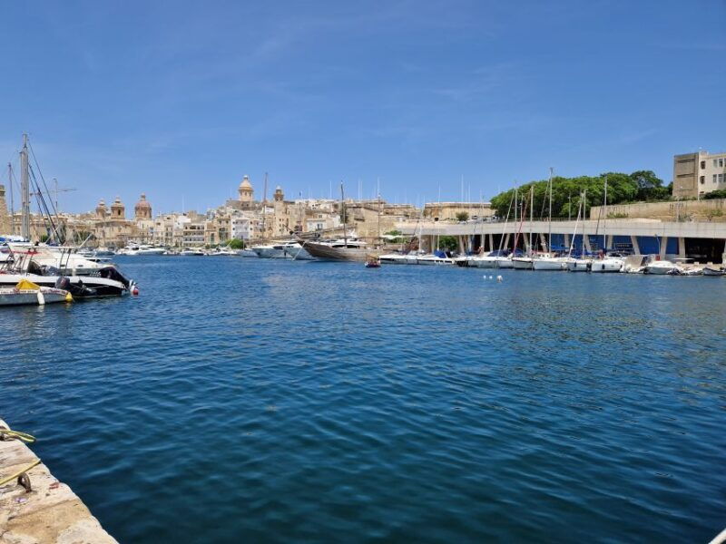 3-cities-walk-tour-birgu-vittoriosa-with-our-guides