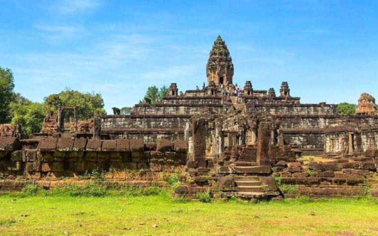 3-day-angkor-kompong-phluk-roluos-temples-tour