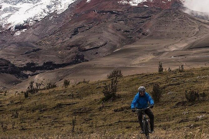 3-day-bikehike-cotopaxi-quilotoa-chimborazo-the-heart-of-the-andes