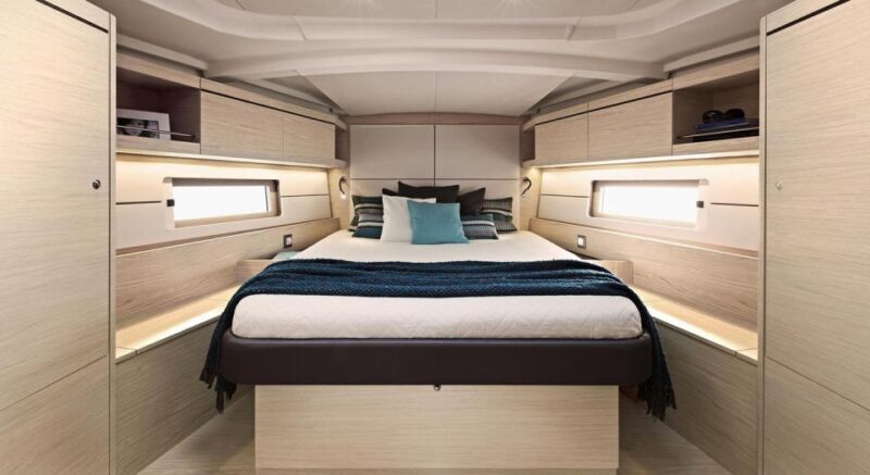 3-Day Crewed Charter "The Relaxing" Beneteau Oceanis 46.1 - What’s Included and What’s Not