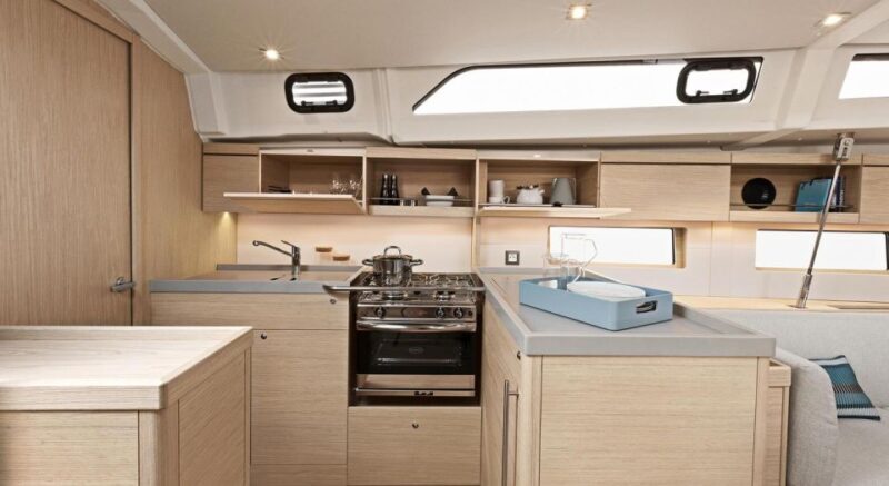 3-Day Crewed Charter "The Relaxing" Beneteau Oceanis 46.1 - The Sailing Experience & Comfort