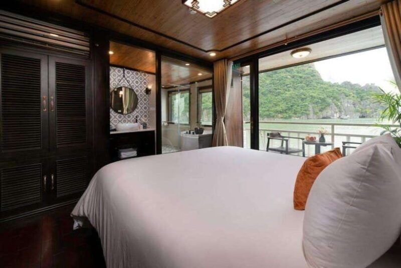 3-day-ha-long-lan-ha-bay-on-5-star-cruise-cavesislandmeals