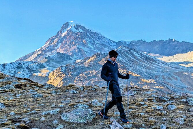 3-day-hiking-group-tour-in-kazbegi-4