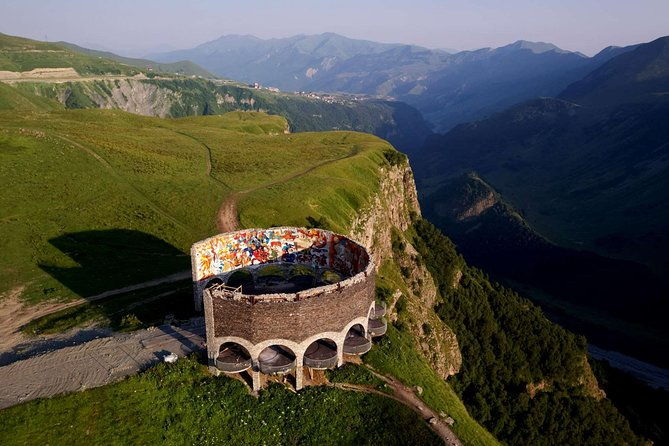 3-day-hiking-group-tour-in-kazbegi-4