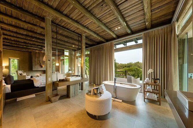 3 Day Kapama Karula Lodge Small Group Guided Safari - Introduction