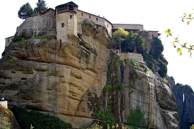 3-day-private-tour-in-olympia-delphi-monasteries-of-meteora-2