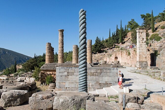 3-day-private-tour-in-olympia-delphi-monasteries-of-meteora-2