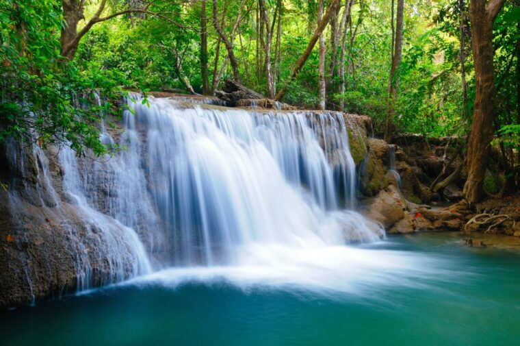 3-day-river-kwai-floating-market-and-erawan-waterfalls