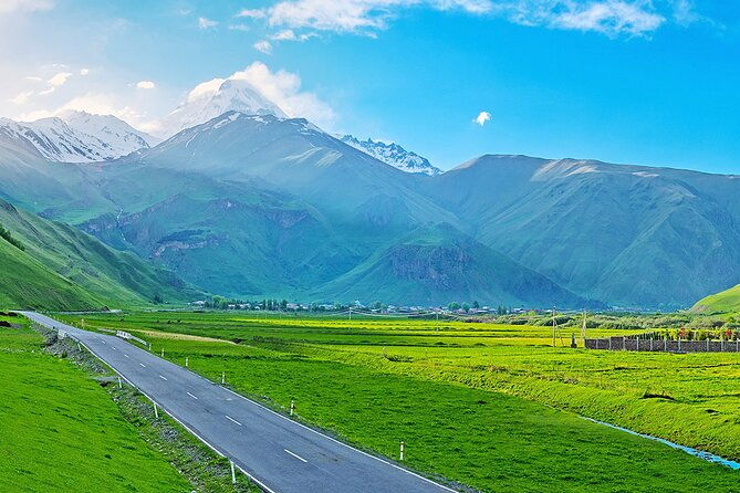 3-day-trekking-tour-to-kazbegi