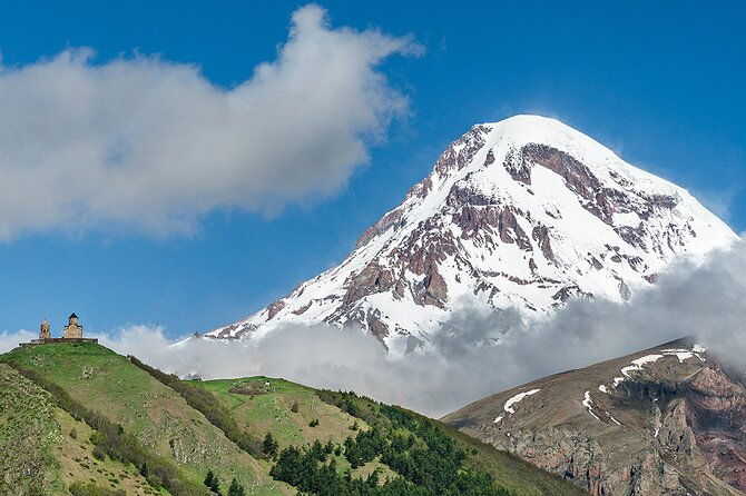 3-day-trekking-tour-to-kazbegi
